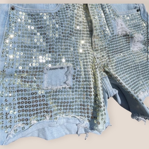 FOREVER 21 Light Wash Denim Distressed Sequins Festival Long Bermuda Jean Shorts - Picture 3 of 8